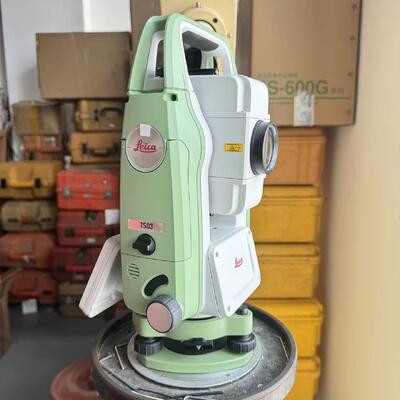 Leica TS03 Total Station with 1000m Non Prism Distance 32GB USB Flash Memory and 50000 Points Capacity for Surveying